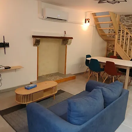 Holiday home Montgenets